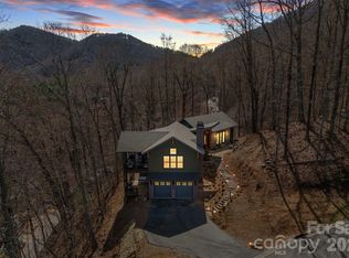 159 Settings Blvd, Black Mountain, NC 28711