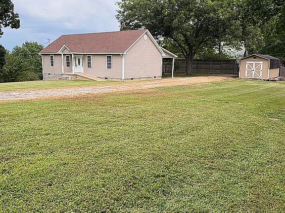 2nd image of 212 Ramah Rd