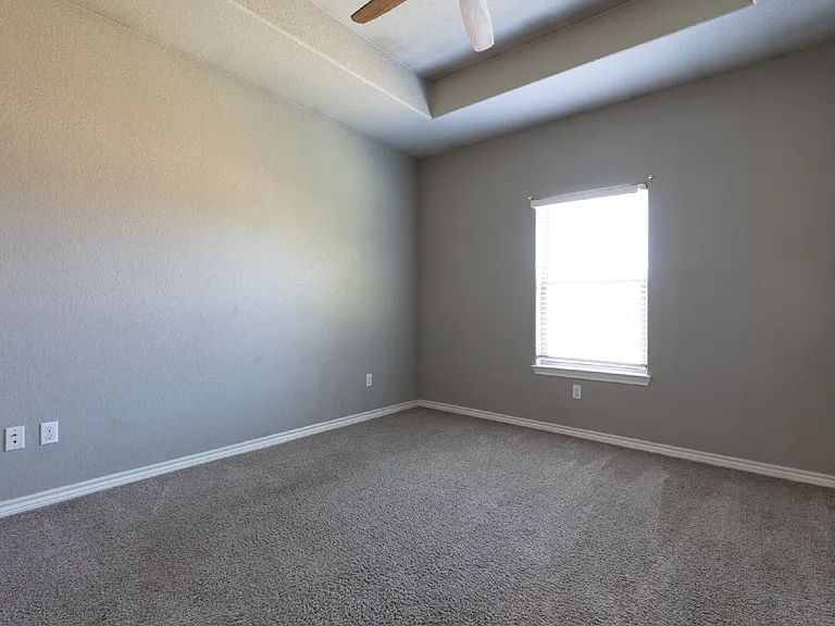 120 Navarro Xing — Photo 16