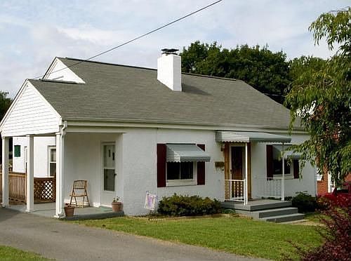 1st image of 2508 Edinburgh Dr NW