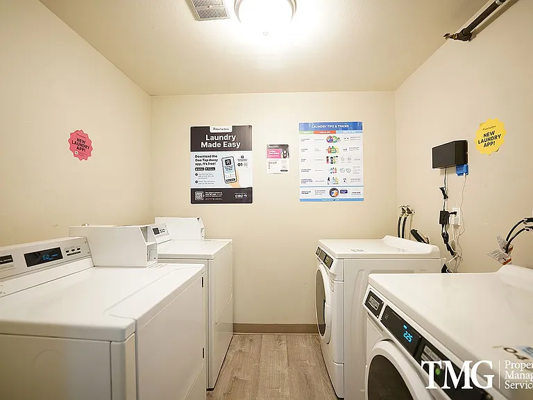 Cambria Apartments — Photo 32