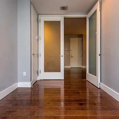 Rented by Nooklyn NYC LLC | media 47
