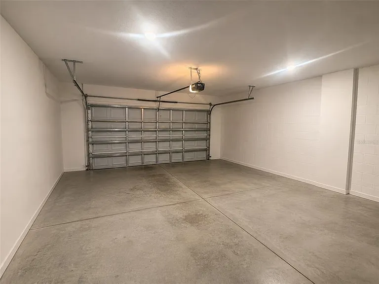 1352 Derry Ave — Photo 24