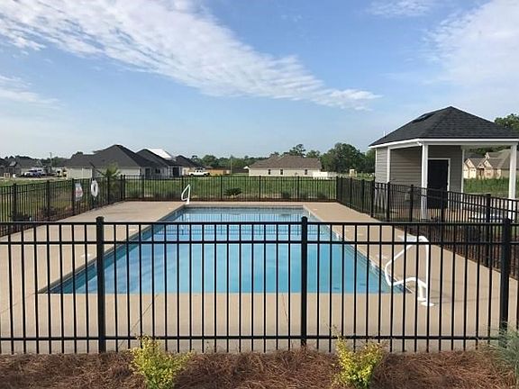 3rd image of 3904 Bishop Ct