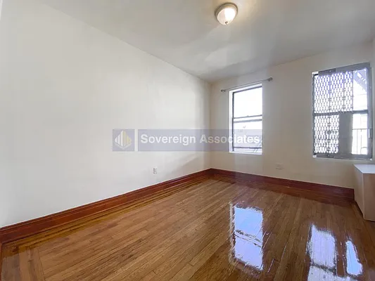 Rented by Sovereign Associates | media 7