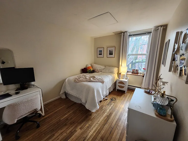 27 Garden St #10 — Photo 8