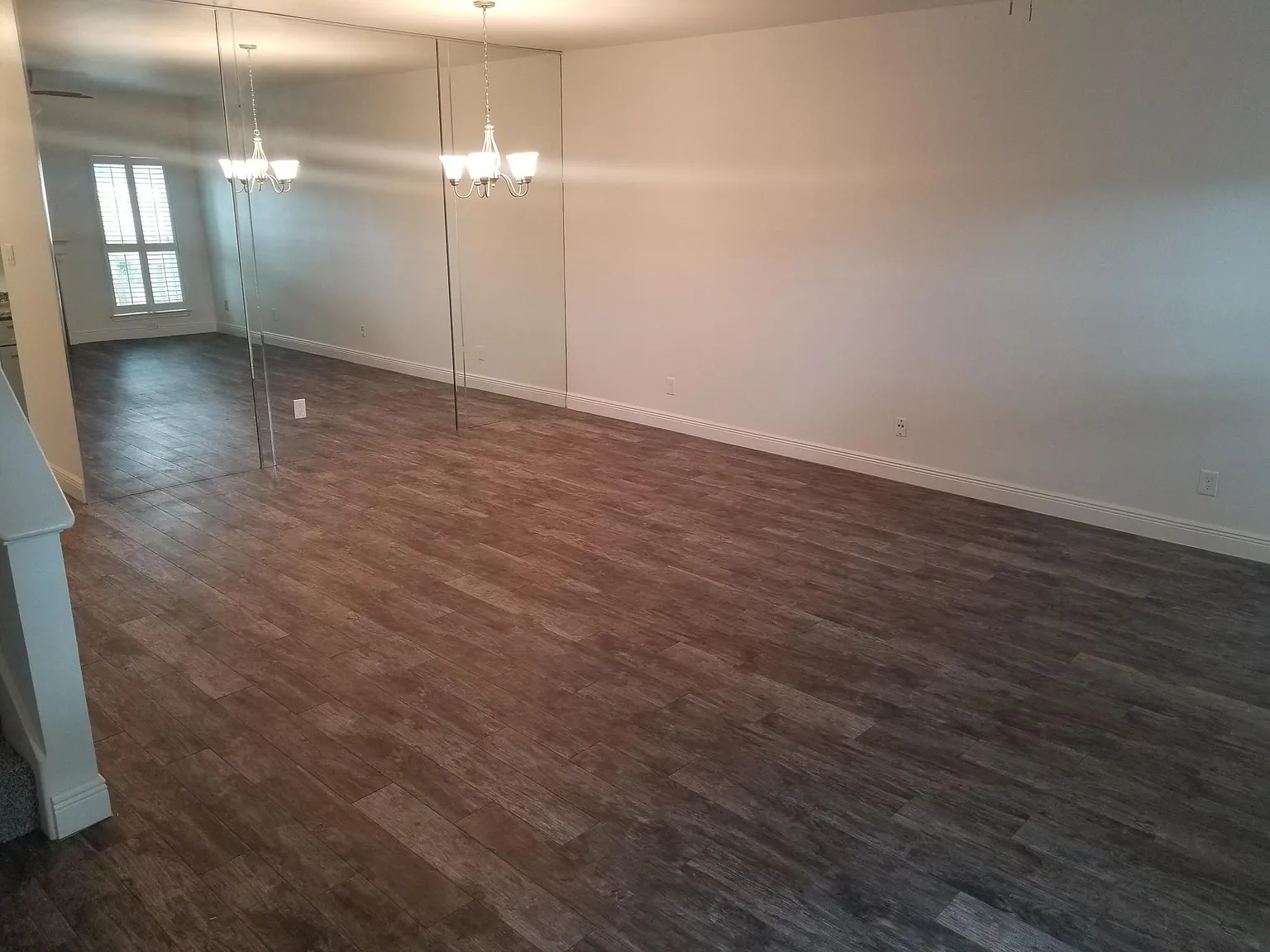 2 bed, 2.5 bath, 1600 sqft, $1,995 — Photo 2