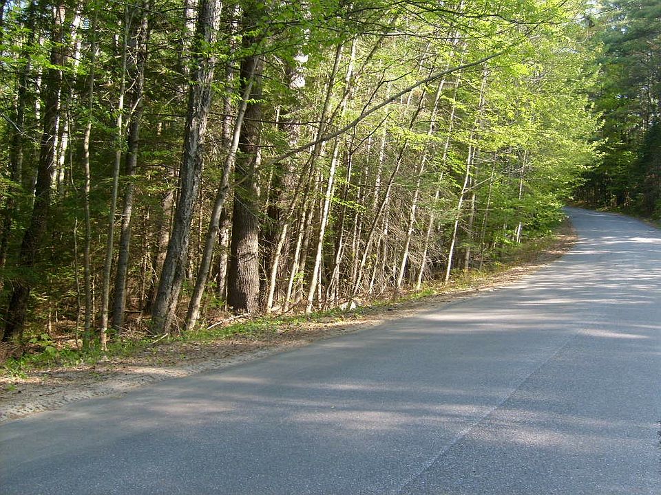 2nd image of 17 Tamarack Rd
