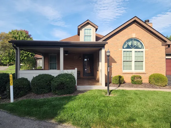 13 Ashford Dr, Cranberry Township, PA 16066