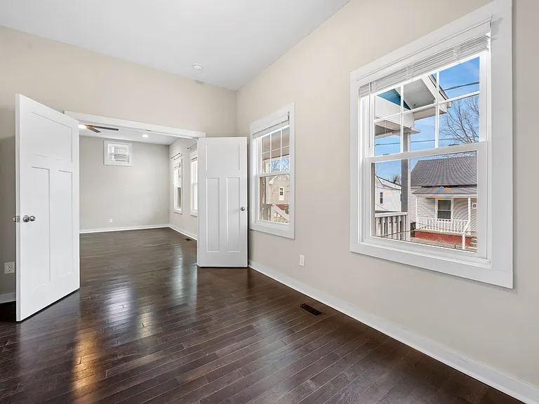 318 Wake Pl — Photo 7