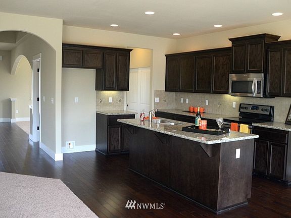 3rd image of 1307 10th Avenue Ct SE