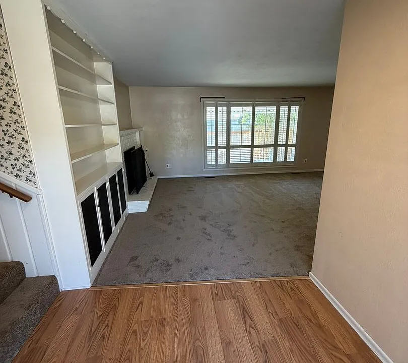 550 Carlson Dr