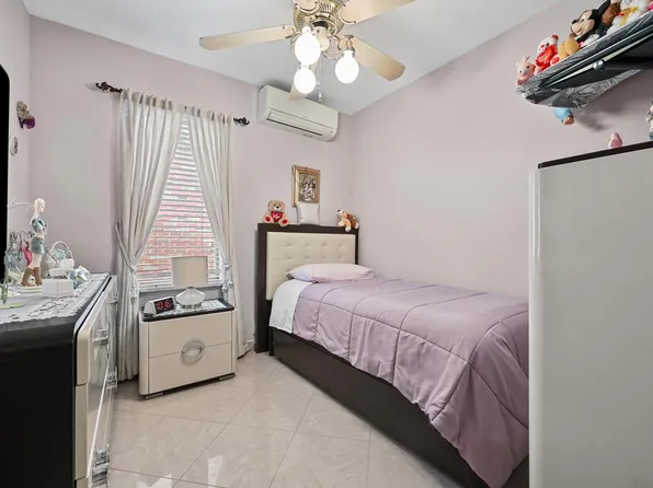 1836 72nd Street image 22 of 31