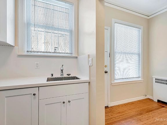 5th image of 5050 Fulton St #D301