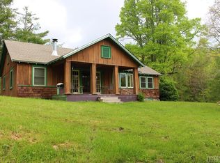 162 Commissioner Branch Rd, Scaly Mountain, NC 28775