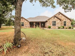 108 Deerfield Rd, Paradise, TX 76073