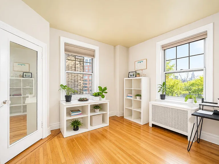 1000 Hudson St #406 — Photo 14