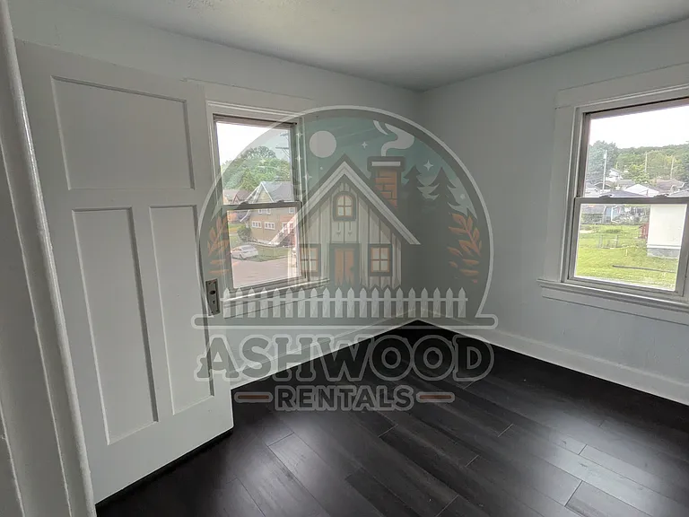 200 E Siebenthaler Ave — Photo 20
