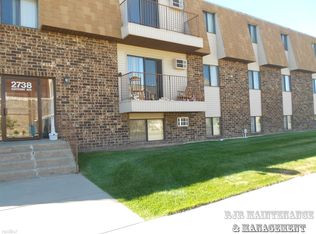 2738 Gateway Ave APT 11, Bismarck, ND 58503