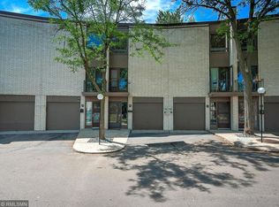 123 McKnight Rd N #E, Saint Paul, MN 55119