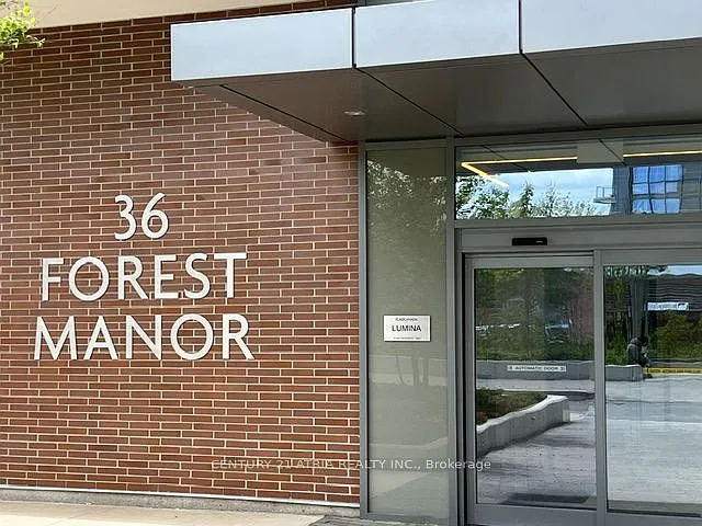 Manor Rd E — Photo 4