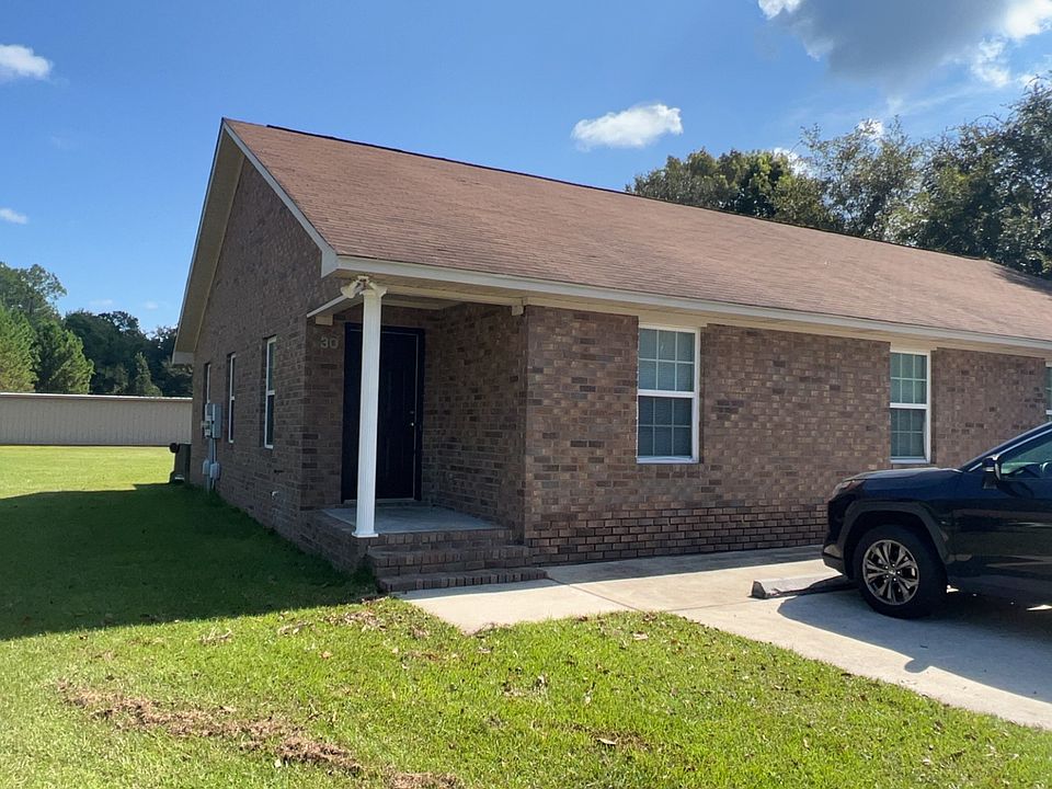 1st image of 30 Webb Ct NE