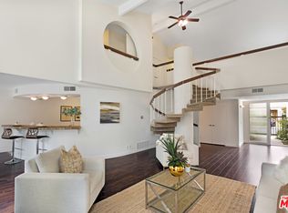 653 N Shadow Lake Dr, Thousand Oaks, CA 91360