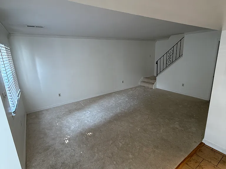 2904 State Hill Rd #F9 — Photo 6