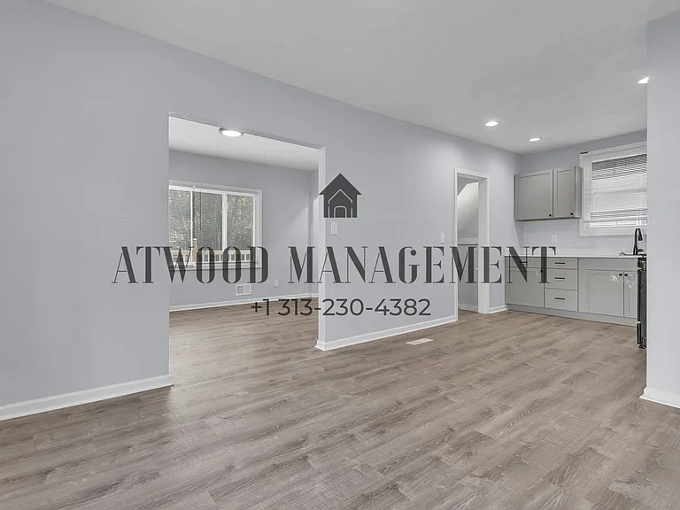 21345 Bennett St — Photo 5