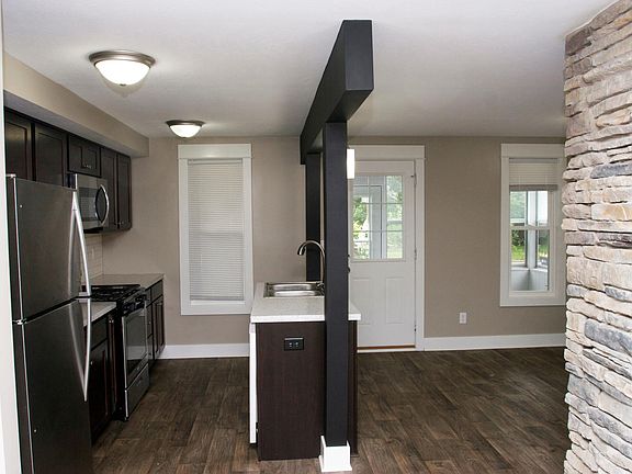 2nd image of 48 Gunnison Ave SW #1
