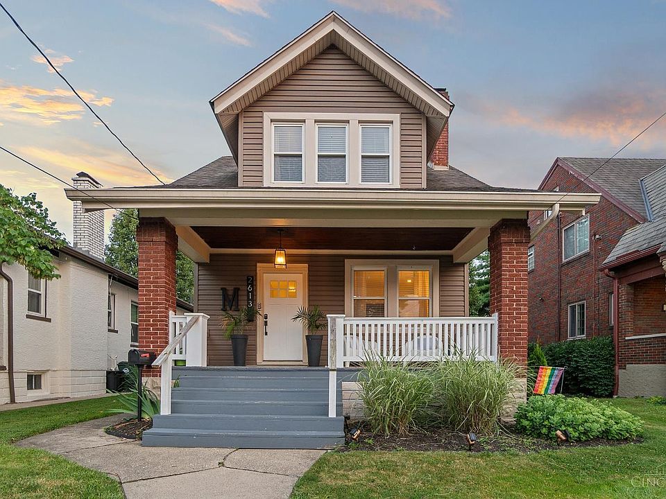 1st image of 2613 Leslie Ave