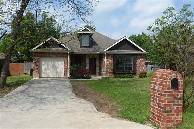 1st image of 803 Driftwood Dr