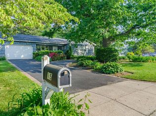 15 Ethan Ln, Ronkonkoma, NY 11779