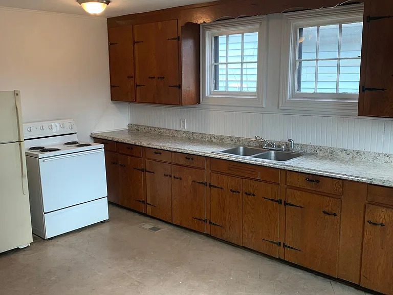 1406 Beaumont Ave — Photo 3