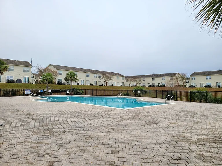803 Majestic Dr — Photo 27