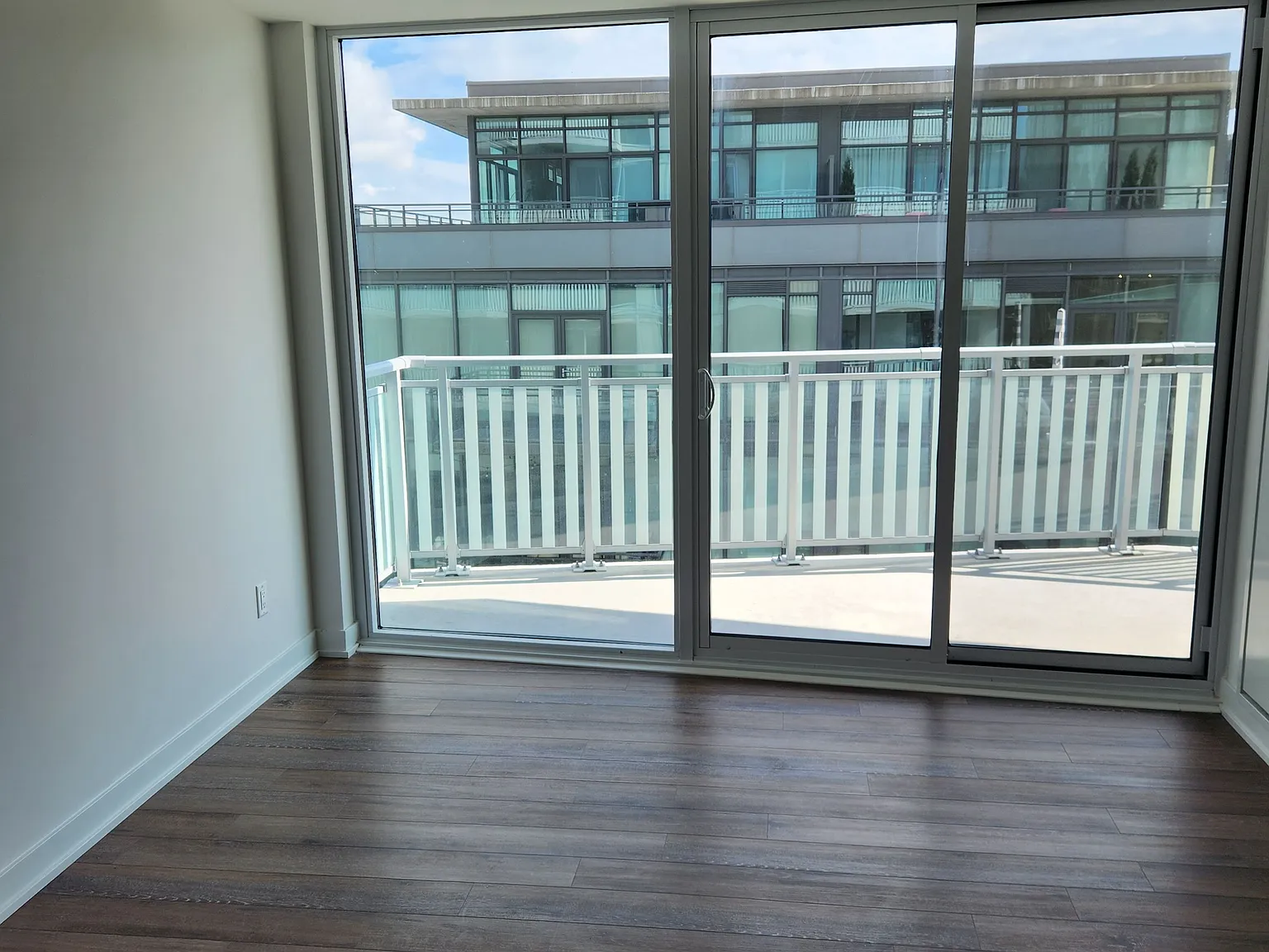 2 bed, $3,000 — Photo 4