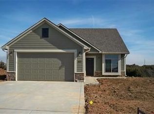 2313 Deer Trl, Junction City, KS 66441