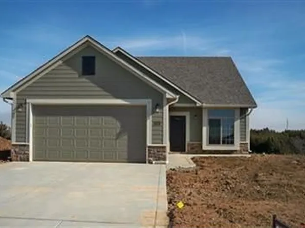 2313 Deer Trl, Junction City, KS 66441