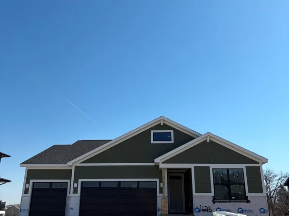 1625 NW Parkside Ln, Waukee, IA 50263