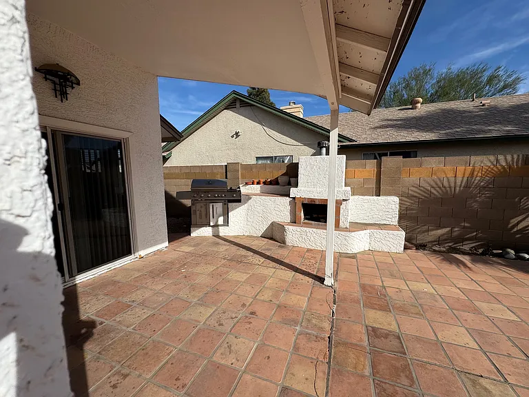 1107 W Piute Ave — Photo 23