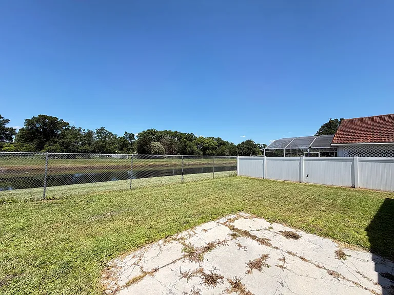 38 Vanna Ct — Photo 4