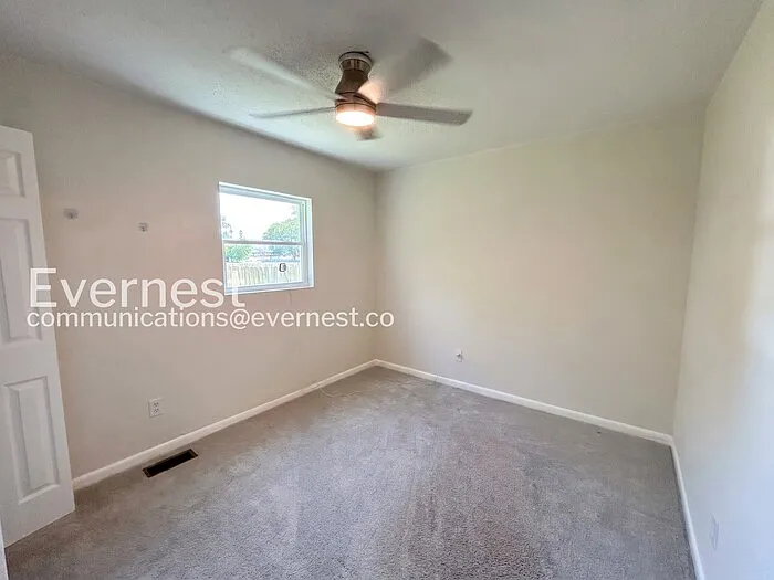 633 Hemlock Ave — Photo 14