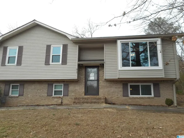 815 Honeysuckle Dr, Fultondale, AL 35068