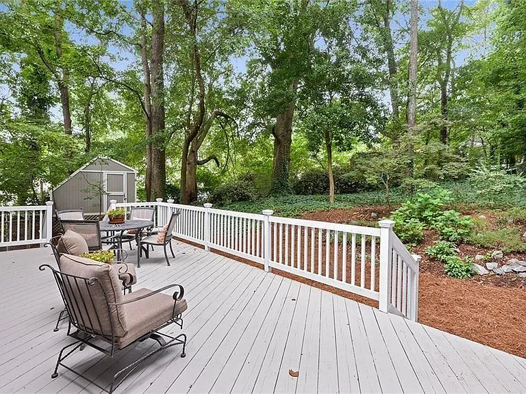130 Cains Cove Dr — Photo 25