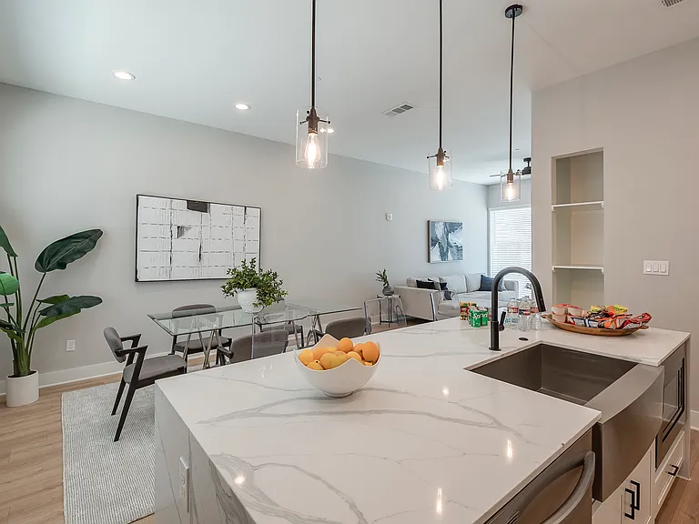 1423 N Carroll Townhomes — Photo 14