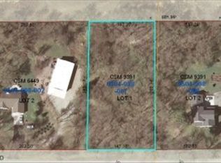 N72W39494 Lang Rd, Oconomowoc, WI 53066
