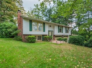 224 Root Cir, North Versailles, PA