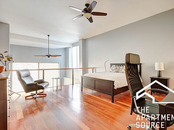 5th image of 1721 W Wrightwood Ave #115
