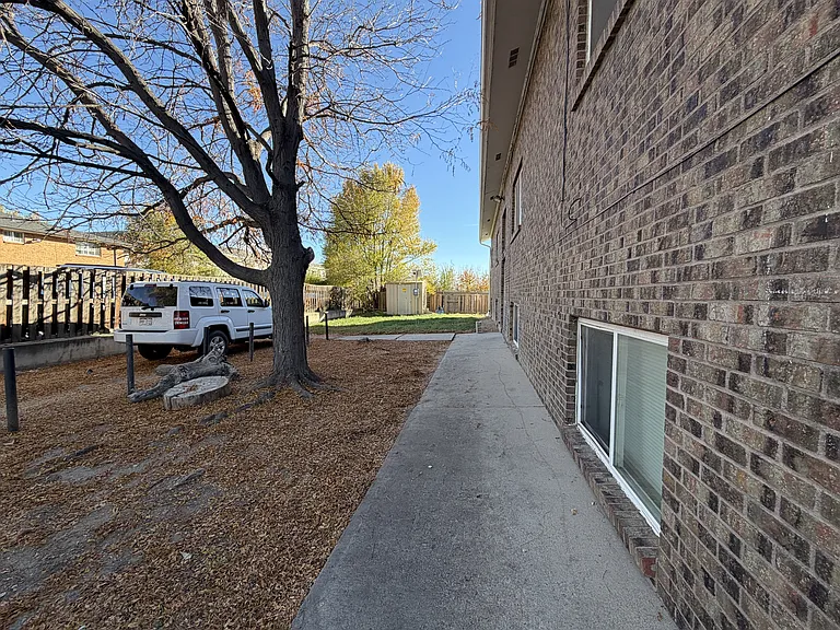 4 Birch Ct #5 — Photo 14