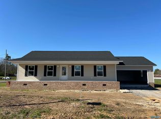 460 George Wallace Ave W, Rainsville, AL 35986